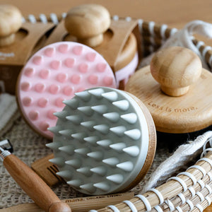 シャンプーブラシ