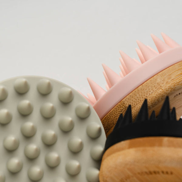 シャンプーブラシ