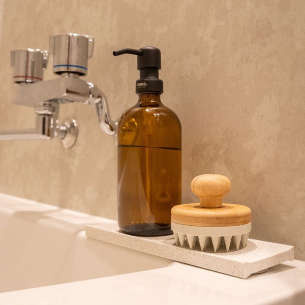 Shampoo brush